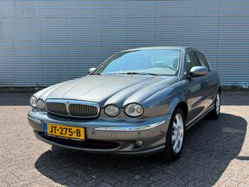 Jaguar 2003 automaat, zeer mooi, leder, lage km beschikbaar voor biedingen