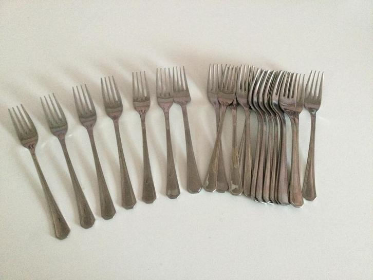 Pinti Italy vorken 21 stuks, Huis en Inrichting, Keuken | Bestek, Gebruikt, Rvs of Chroom, Ophalen of Verzenden