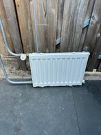 Gratis kachel/radiator, Doe-het-zelf en Verbouw, Verwarming en Radiatoren, Ophalen, 30 tot 80 cm, Kachel, Minder dan 60 cm