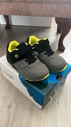 Nieuw jongens sneakers maat 27, Bluebox, Schoenen, Nieuw, Ophalen of Verzenden