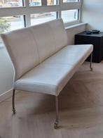 Eetkamerbankje wit toledo leer op wielen, Huis en Inrichting, Stoelen, Ophalen, Zo goed als nieuw, Wit, Leer