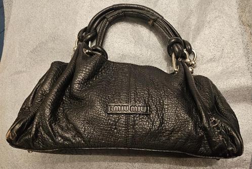 Echte Miu Miu Leren Tas Zwart - OPKNAPPER, Sieraden, Tassen en Uiterlijk, Tassen | Damestassen, Gebruikt, Handtas, Zwart, Ophalen of Verzenden