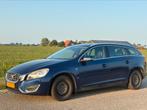 Volvo V60 D3 163pk Geartronic 2011 ocean race | leer | pdc!!, Auto's, Volvo, Euro 5, 1800 kg, Zwart, 1984 cc