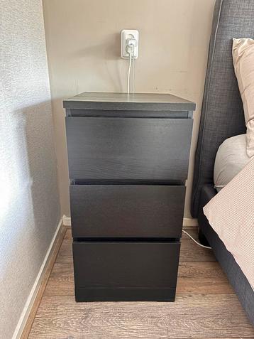 2x Ikea Malm Nachtkastjes Zwartbruin beschikbaar voor biedingen