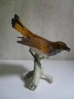 vintage Hutschenreuther porseleinen vogeltje op stam 15 cm., Ophalen of Verzenden, Gebruikt, Dier