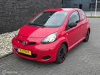 Toyota Aygo 1.0-12V Aspiration Green Navigator, Auto's, Voorwielaandrijving, Gebruikt, 4 stoelen, 68 pk