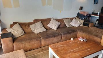 Bank met lonquechair en hocker