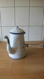 Frans emaille chocoladekan met houten handvat, Antiek en Kunst, Ophalen of Verzenden