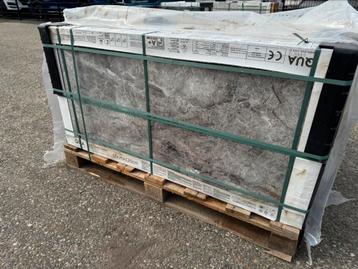 60 m2 prachtige tegels 60 x 120 beschikbaar voor biedingen