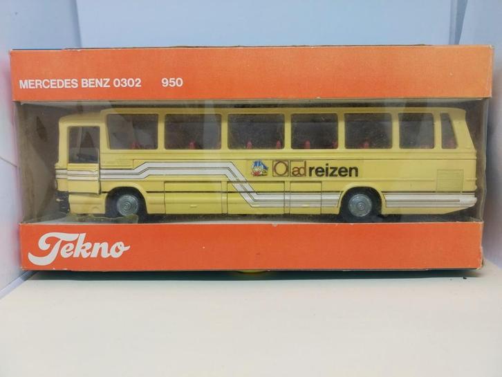 BUS OAD MERCEDES BENZ 0302 950 ONBESPEELD STAAT MET DOOS, Hobby en Vrije tijd, Modelauto's | Overige schalen, Nieuw, Bus of Vrachtwagen