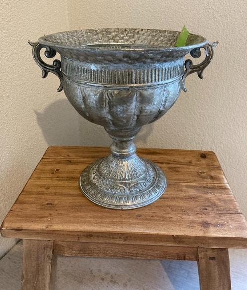FLOWERPOT DECORATIE SCHAAL OP VOET SILVER 20 cm NIEUW, Huis en Inrichting, Woonaccessoires | Schalen en Manden, Nieuw, Schaal