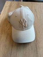 NY Beige Pet (nieuw), Ophalen of Verzenden, Zo goed als nieuw, One size fits all, Pet