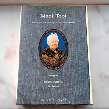 Mooi- Tooi Beelden Scheveningse vrouwen in klederdracht beschikbaar voor biedingen