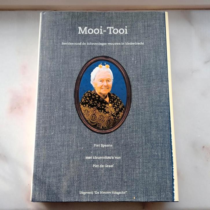 Mooi- Tooi Beelden Scheveningse vrouwen in klederdracht, Boeken, Geschiedenis | Wereld, Ophalen of Verzenden