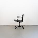 1 Vitra Eames  Ea 108 Zwart netweave zwart frame, Nieuw, Zwart, Metaal