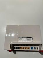 Fritzbox 7581 Router met Modem, Ophalen of Verzenden, Gebruikt, Router met modem