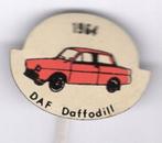 1964 DAF Daffodill rood op blik auto speldje ( A_206 ), Verzenden, Zo goed als nieuw, Transport, Speldje of Pin