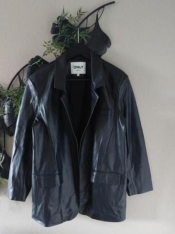 ONLY Blazer Lederlook zwart L/XL 🙂 beschikbaar voor biedingen
