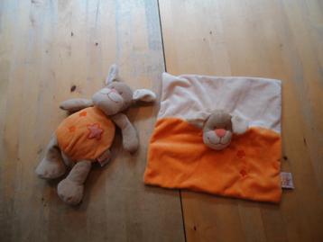 Nieuw knuffelset oranje baby knuffel doek kado kraam mand beschikbaar voor biedingen