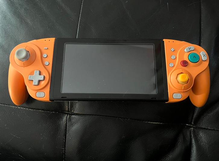 GameCube geïnspireerde Controller voor Nintendo Switch, Spelcomputers en Games, Spelcomputers | Nintendo Switch, Zo goed als nieuw