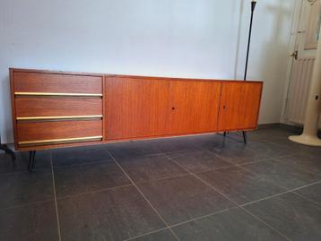 Allerlei vintage meubels tegen betaalbare prijzen! beschikbaar voor biedingen