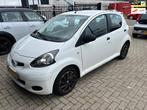 Toyota Aygo 1.0-12V Cool, Voorwielaandrijving, Euro 5, Gebruikt, 4 stoelen