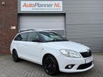 Skoda Fabia Combi 1.4 TSI RS! 180PK! Clima! Cruise! 1e Eige., Stof, Zwart, 4 cilinders, Wit