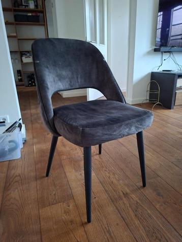 keuke  stoelen beschikbaar voor biedingen