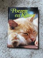 Boek over Poezen en Katers., Ophalen of Verzenden, Zo goed als nieuw, Katten, Een aantal kattelogen.