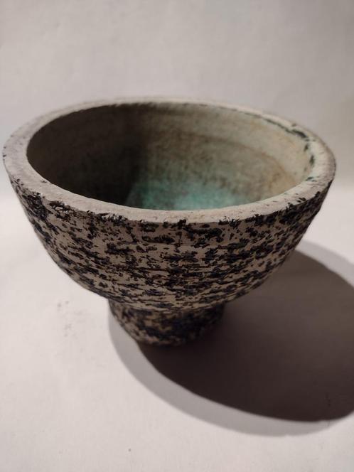 retro berkenbast bloempot op voet H 10,5 en doorsnee 14 cm, Verzamelen, Retro, Huis en Inrichting, Ophalen