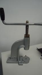 Astor Knopenmachine 51M, Gebruikt, Naaimachine, Industrieel, Ophalen