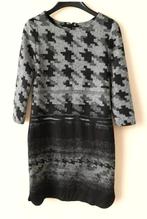 Geisha jurk zwart grijs print maat L maat 40 stretch, Kleding | Dames, Jurken, Geisha, Zwart, Maat 42/44 (L), Ophalen of Verzenden