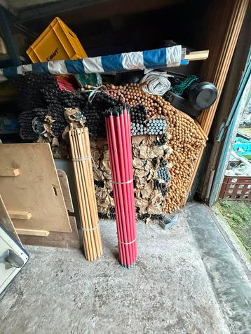 partij bezem stokken beschikbaar voor biedingen