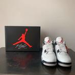 Orginele Nike Air Jordan 4 Retro maat 41 White Cement, Ophalen, Nieuw, Schoenen