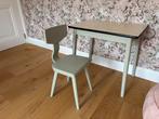 Vintage kinderbureau + stoel (FB French Grey), Kinderen en Baby's, Kinderkamer | Tafels en Stoelen, Ophalen, Gebruikt, Tafel(s)