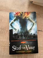 Cassandra Clare - Stad van vuur, Ophalen of Verzenden, Zo goed als nieuw, Cassandra Clare