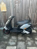 Piaggio zip, Fietsen en Brommers, Scooters | Piaggio, Ophalen, Maximaal 45 km/u, Zip, Zo goed als nieuw