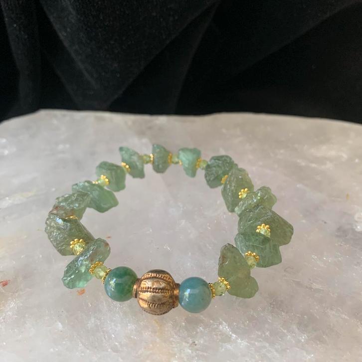 Peridoot olivijn beschermt geluk manifestatie succes magie, Sieraden, Tassen en Uiterlijk, Armbanden, Nieuw, Zilver, Groen, Met bedels of kralen