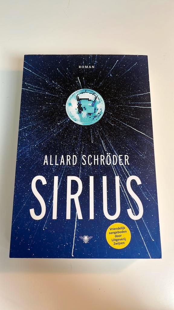 🆕 Allard Schröder - Sirius, Boeken, Literatuur, Zo goed als nieuw, Ophalen of Verzenden