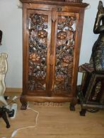 Houten kast met houtsnijwerk, Ophalen of Verzenden