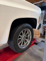 Velgen met banden voor Chevrolet C10 5x127 american racing, Ophalen, 18 inch, Gebruikt, 255 mm