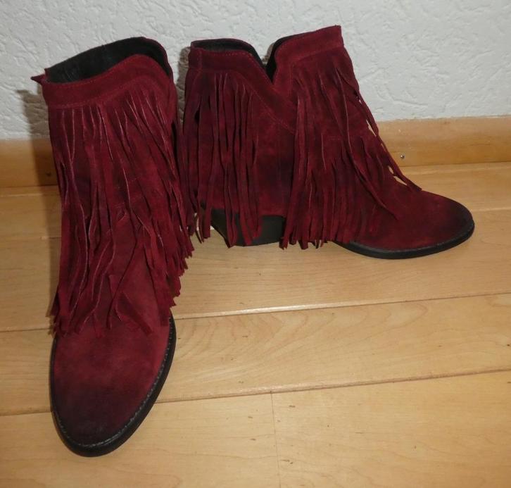 Via Maestra enkellaarzen franjes maat 41 bordeauxrood suède, Kleding | Dames, Schoenen, Zo goed als nieuw, Lage of Enkellaarzen