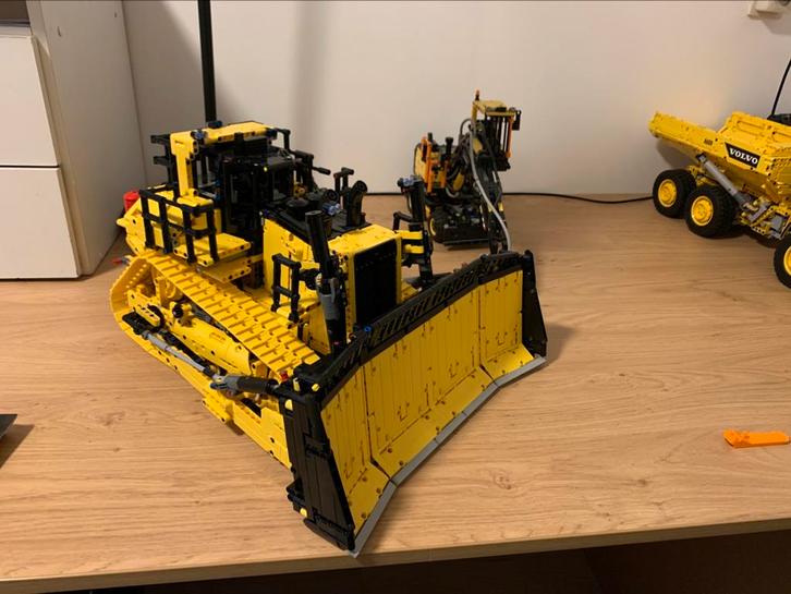 LEGO Technic 42131 Cat D11 Bulldozer, Kinderen en Baby's, Speelgoed | Duplo en Lego, Zo goed als nieuw, Ophalen