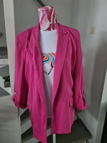 Roze jasje maat 42 beschikbaar voor biedingen