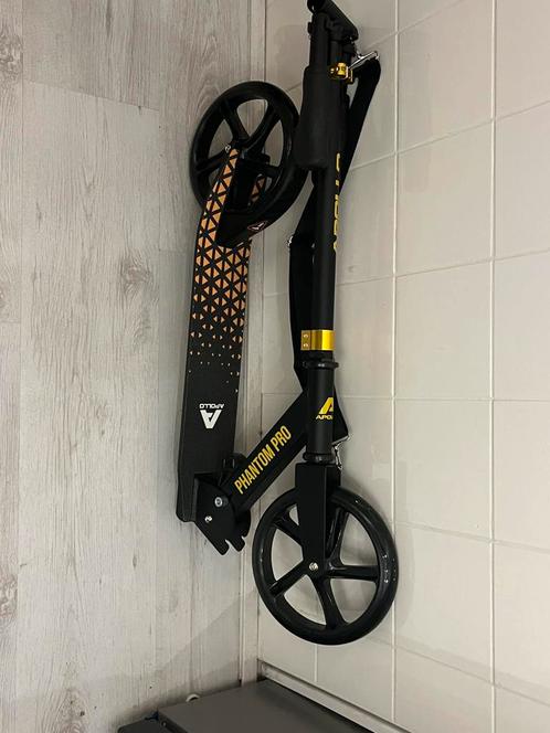 Step gekocht maar niet gebruikt banden geen sporen, Fietsen en Brommers, Steps, Nieuw, Gewone step, Ophalen