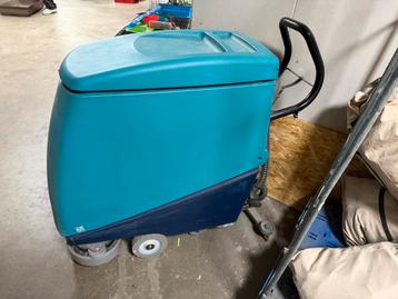 Schrobmachine beschikbaar voor biedingen