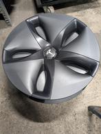 4 TESLA WIELDOPPEN 18 INCH. ZGAN., Auto diversen, Wieldoppen, Ophalen of Verzenden, Zo goed als nieuw