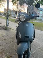 Riva scooter, Fietsen en Brommers, Benzine, Maximaal 45 km/u, Ophalen of Verzenden, Zo goed als nieuw