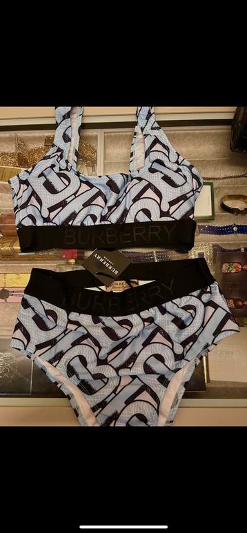 Bikini burberry beschikbaar voor biedingen