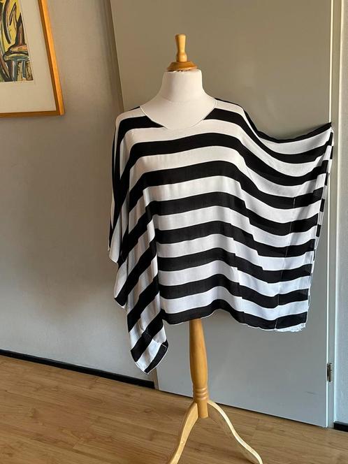 Peet: Dun wijd zwart wit tuniek gereserveerd voor van Veen, Kleding | Dames, Grote Maten, Zo goed als nieuw, Blouse of Tuniek